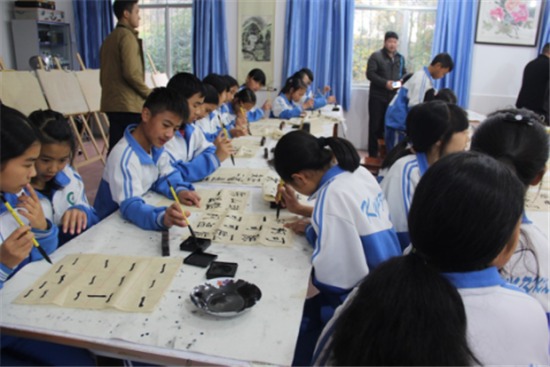 20161128174611932.png 图片4_副本.png