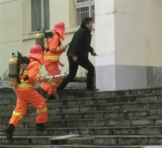 20161114150958933.png 图片9_副本.png